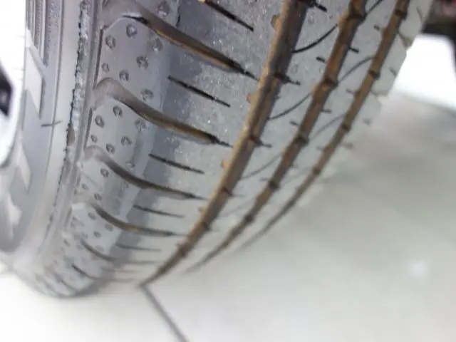 KA - 1.0 MPI 8V 2P MANUAL