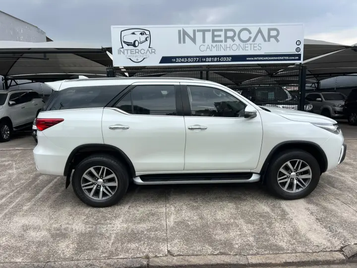 HILUX SW4 2.8 D-4d Turbo SRX 4X4