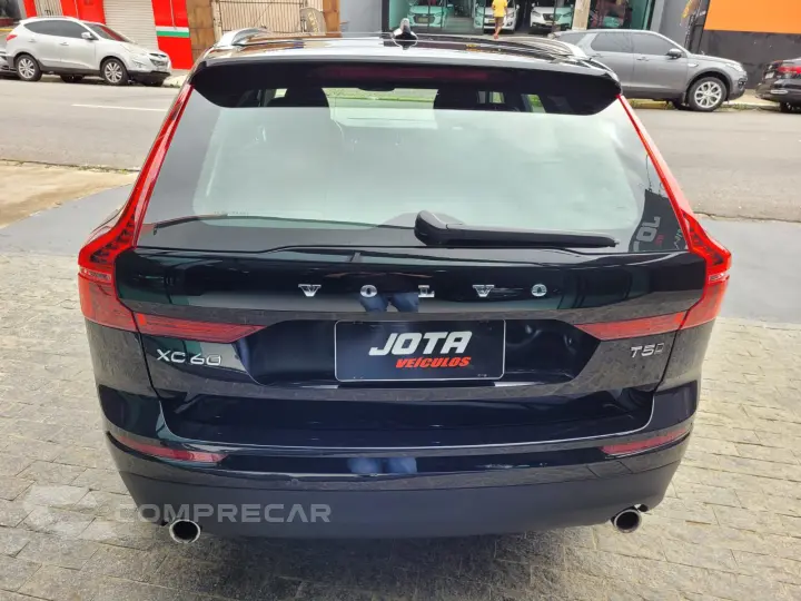 XC60 2.0 T5 Momentum AWD