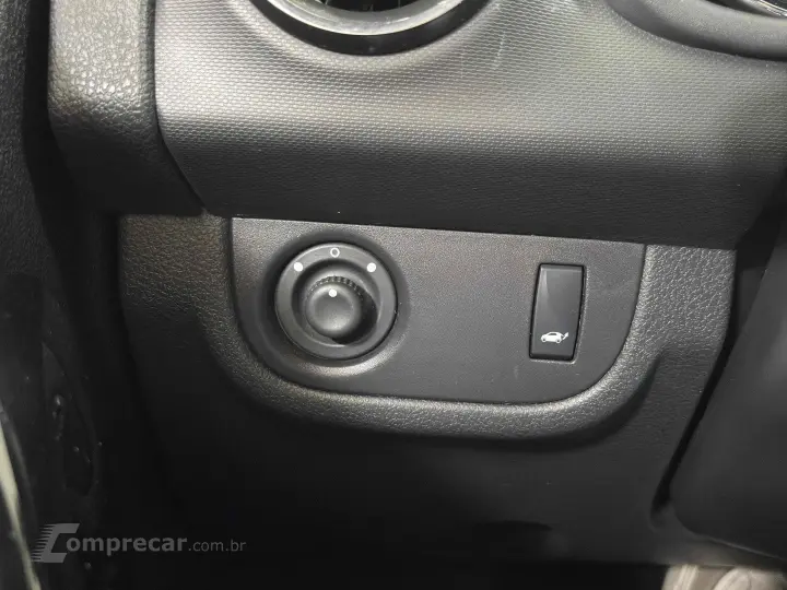 SANDERO 1.6 16V SCE FLEX STEPWAY ICONIC X-TRONIC