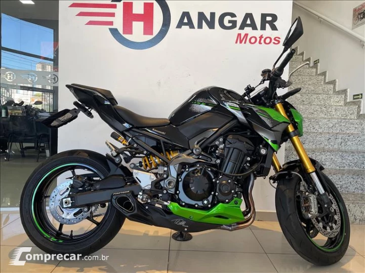 Z900RS R EDITION