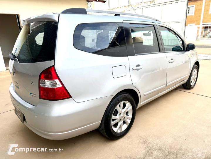 Gran Livina 1.8 S