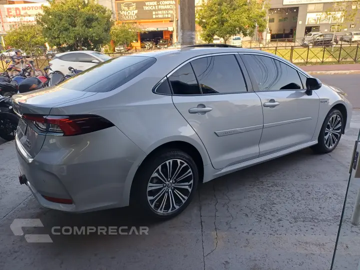 COROLLA 1.8 VVT-I Hybrid Altis Premium
