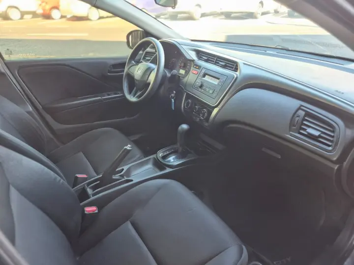 CITY Sedan DX 1.5 Flex 16V Aut.