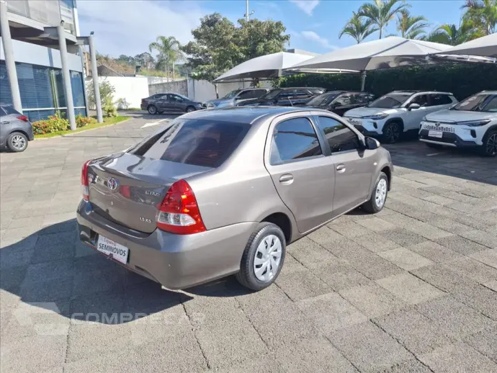 ETIOS 1.5 XS SEDAN 16V FLEX 4P AUTOMÁTICO