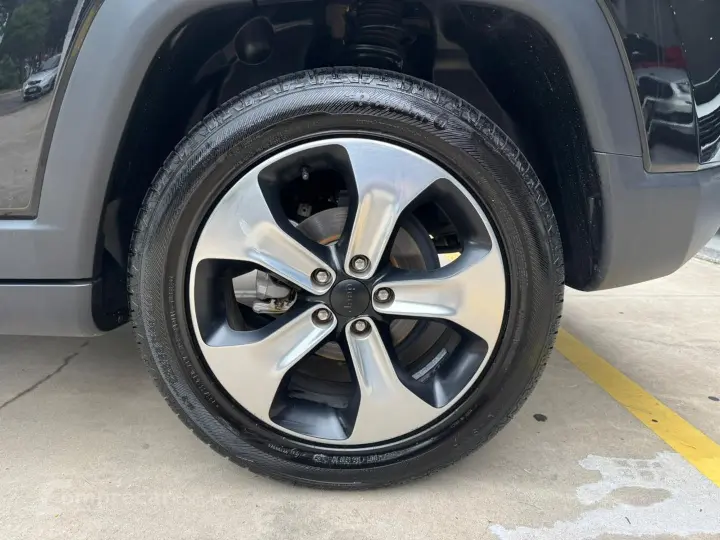 Compass 2.0 16V Flex Longitude Automático