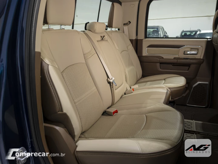 2500 6.7 I6 Turbo Laramie CD 4X4