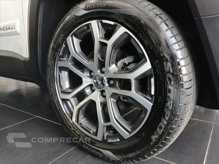 RENEGADE 1.3 T270 TURBO FLEX LONGITUDE AT6