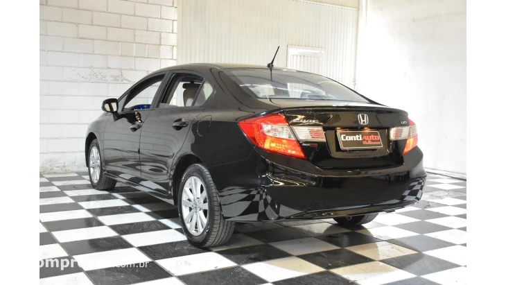 CIVIC - 1.8 LXS 16V 4P AUTOMÁTICO
