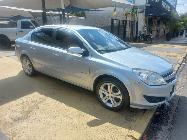 VECTRA 2.0 MPFI Elegance 8V