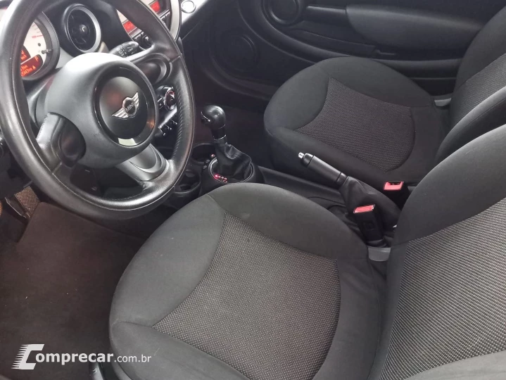 One 1.6 16V Gasolina 2P Automático