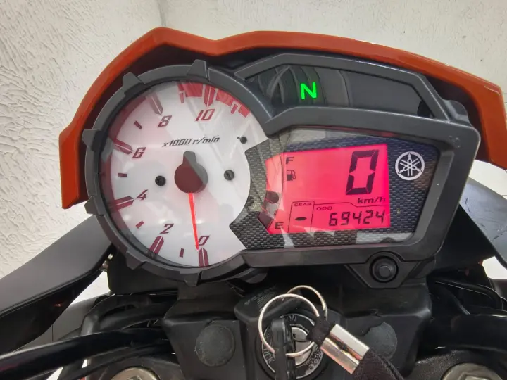 YS 150 FAZER