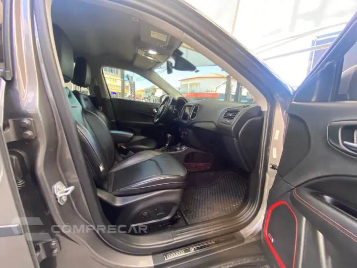 COMPASS 2.0 16V Trailhawk 4X4