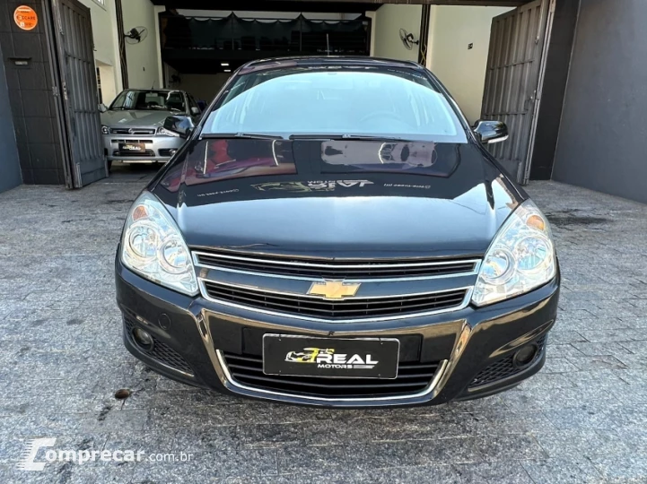 VECTRA 2.0 MPFI Expression 8V