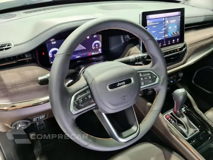 COMMANDER OVERLAND T270 1.3 TB FLEX AUT