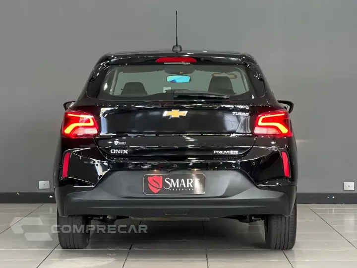 ONIX 1.0 TURBO FLEX PREMIER AUTOMÁTICO