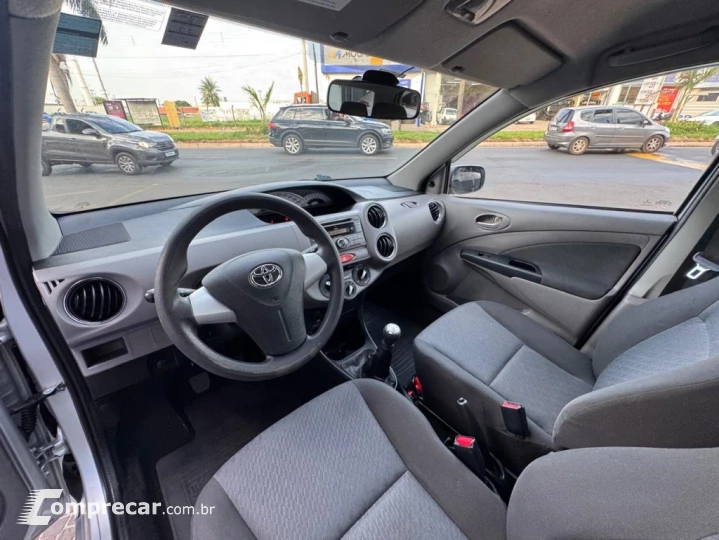 ETIOS 1.5 XLS SEDAN 16V FLEX 4P MANUAL