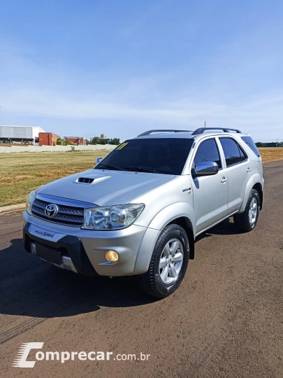HILUX SW4 3.0 SRV 4X4 7 Lugares 16V Turbo Intercooler