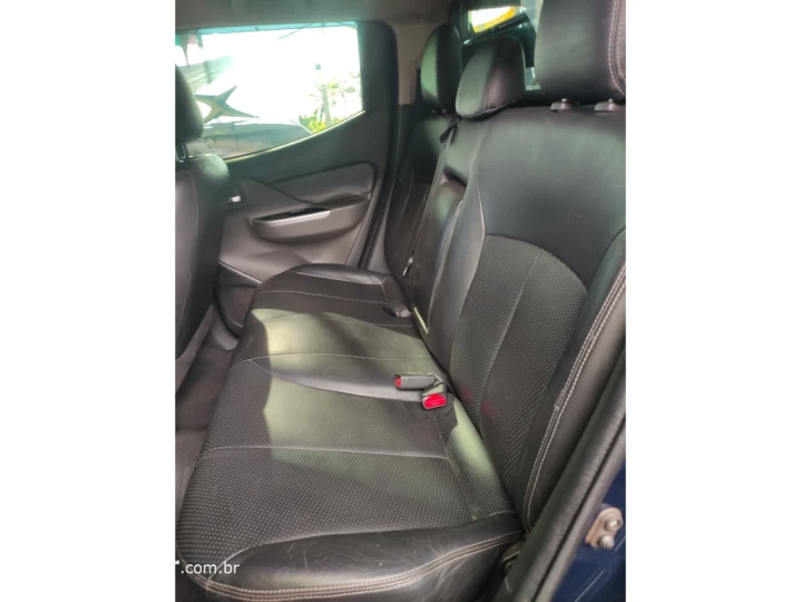 L200 TRITON 2.4 16V TURBO DIESEL SPORT HPE TOP CD 4P 4X4 AUT