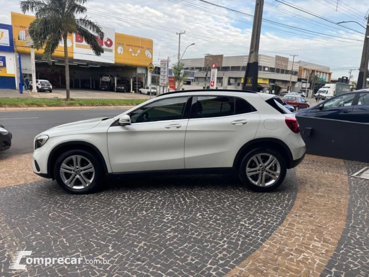GLA 200 1.6 CGI FLEX STYLE 7G-DCT