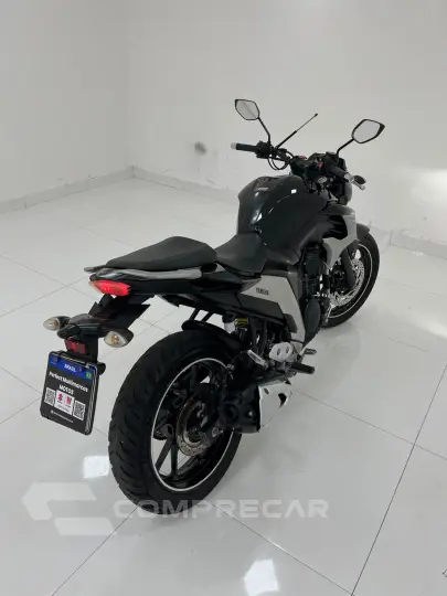FZ25 - FAZER