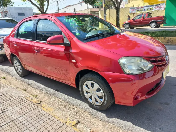 ETIOS 1.5 XS Sedan 16V