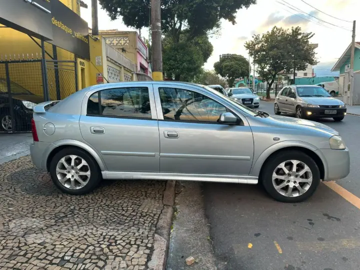 Astra Advantage 2.0 MPFI 8V FlexPower 5p