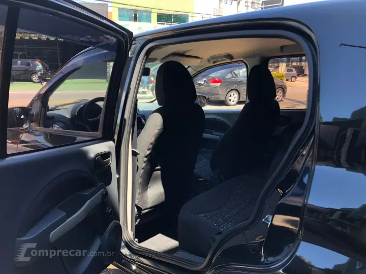 Uno 1.0 Evo Vivace 8V Flex 4P Manual