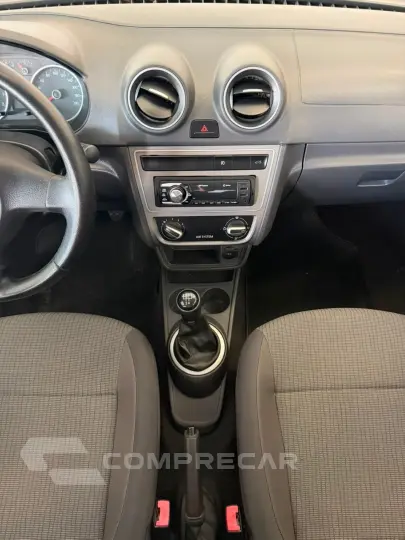 VOLKSWAGEN Gol (novo) 1.0 Mi Total Flex 8V 4p