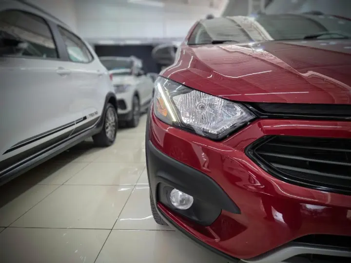 ONIX 1.4 MPFI ACTIV 8V FLEX 4P AUTOMATICO