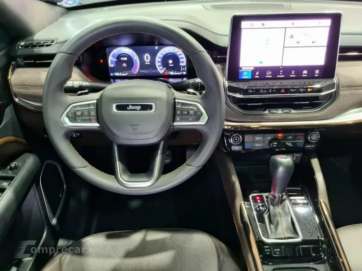 COMMANDER OVERLAND T270 1.3 TB FLEX AUT