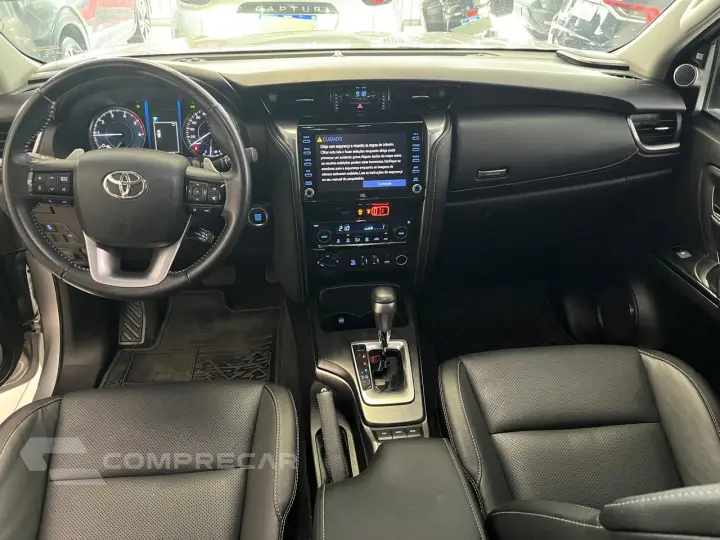 HILUX SW4