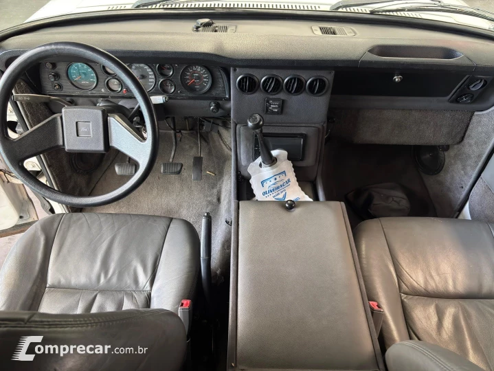 F-1000 3.9 SUPER SÉRIE 4X2 CS 8V TURBO DIESEL 2P MANUAL