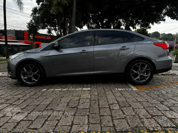 Focus 2.0 16V/SE/SE Plus Flex 5p Aut.