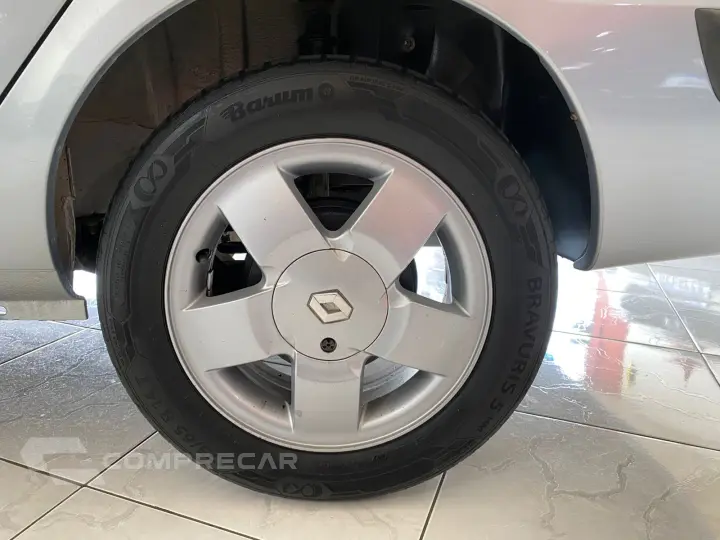 CLIO 1.6 Privilége Sedan 16V
