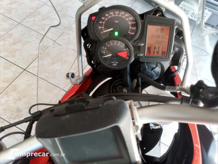 F800Gs