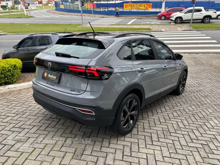 Nivus Highline 1.0 200 TSI Flex Aut.