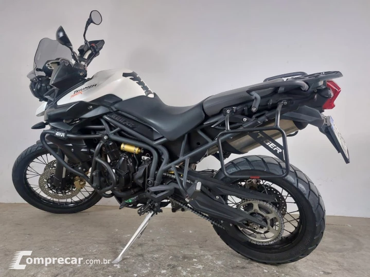 TRIUMPH TIGER 800 XCA
