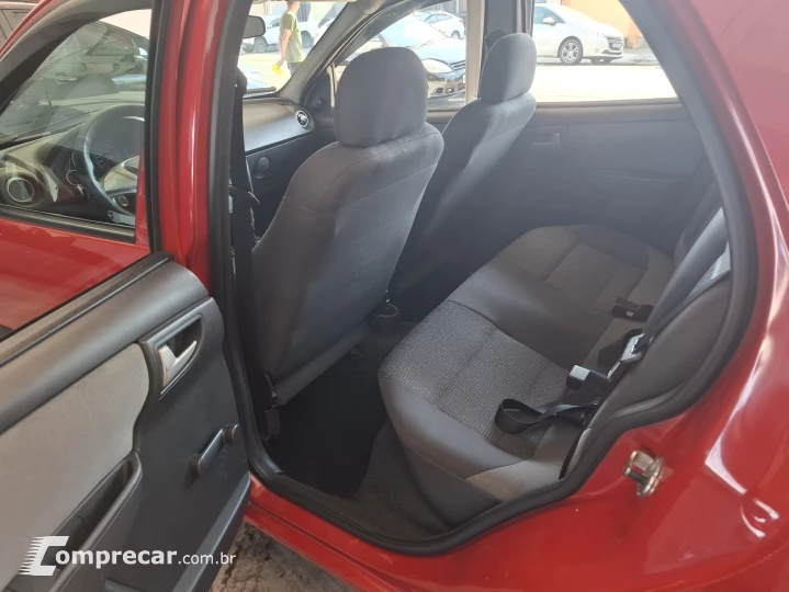 CELTA 1.0 MPFI LT 8V