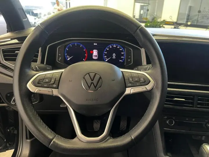 NIVUS HIGHLINE 1.0 200 TSI FLEX AUT.