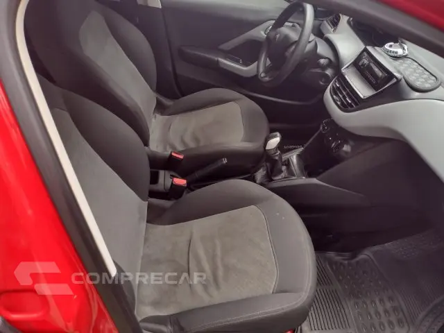 208 - 1.5 ACTIVE 8V 4P MANUAL