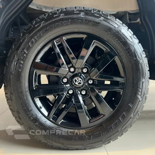 HILUX 2.8 D-4d Turbo CD SRX 4X4