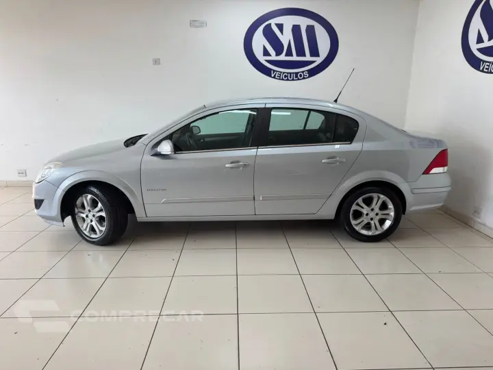 VECTRA 2.0 MPFI ELEGANCE 8V FLEX 4P MANUAL