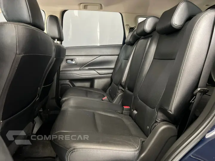 OUTLANDER 2.0 COMFORT 16V GASOLINA 4P AUTOMÁTICO