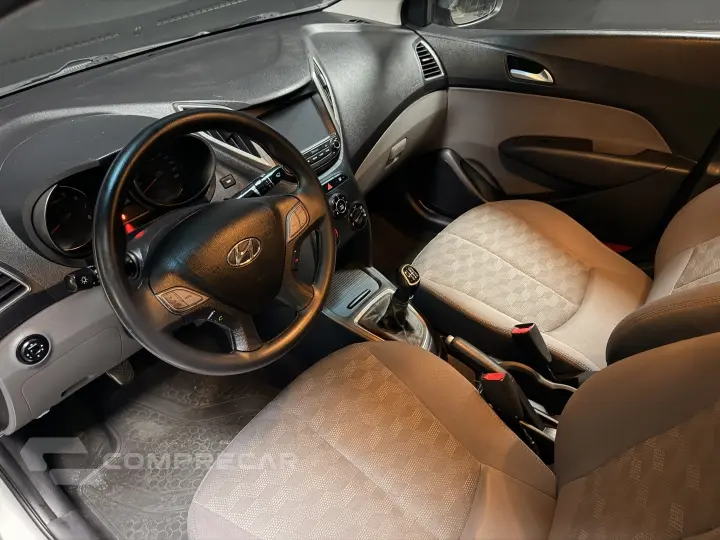 HB20S 1.6 COMFORT PLUS 16V FLEX 4P MANUAL