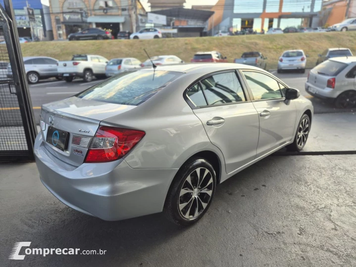 Civic Sedan LXR 2.0 Flexone 16V Aut. 4p
