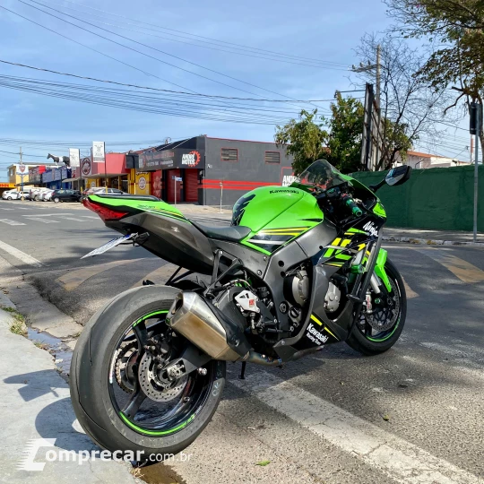 NINJA ZX10R