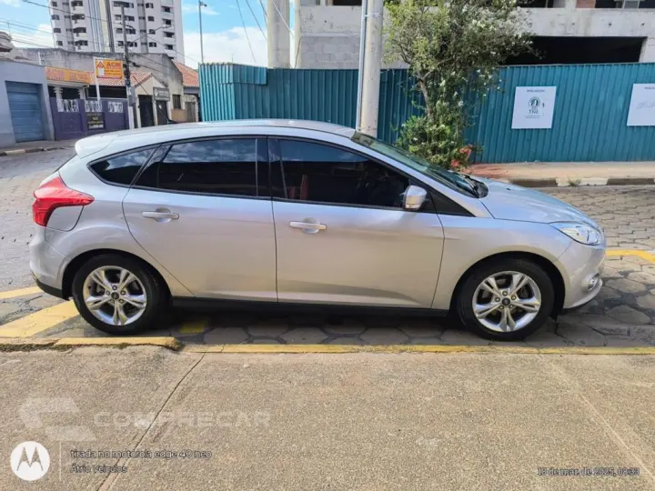 Focus 1.6 S/1.6 SE Flex 16v 5p Aut