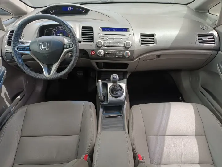 CIVIC 1.8 LXL 16V