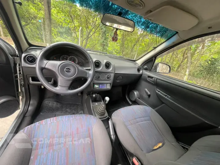 CELTA 1.0 MPFI Life 8V